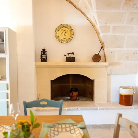 펜션 Masseria Cuore Di Lupa 리짜노